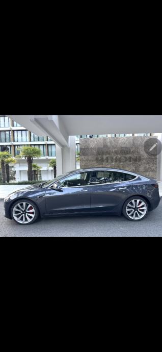 Tesla Model 3 Performance, fotografija 11