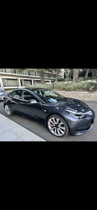 Tesla Model 3 Performance, fotografija 13