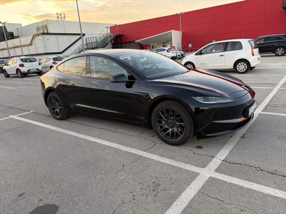 Tesla Model 3, RWD, Highland, Premium oprema, ODLIČAN!!, fotografija 4