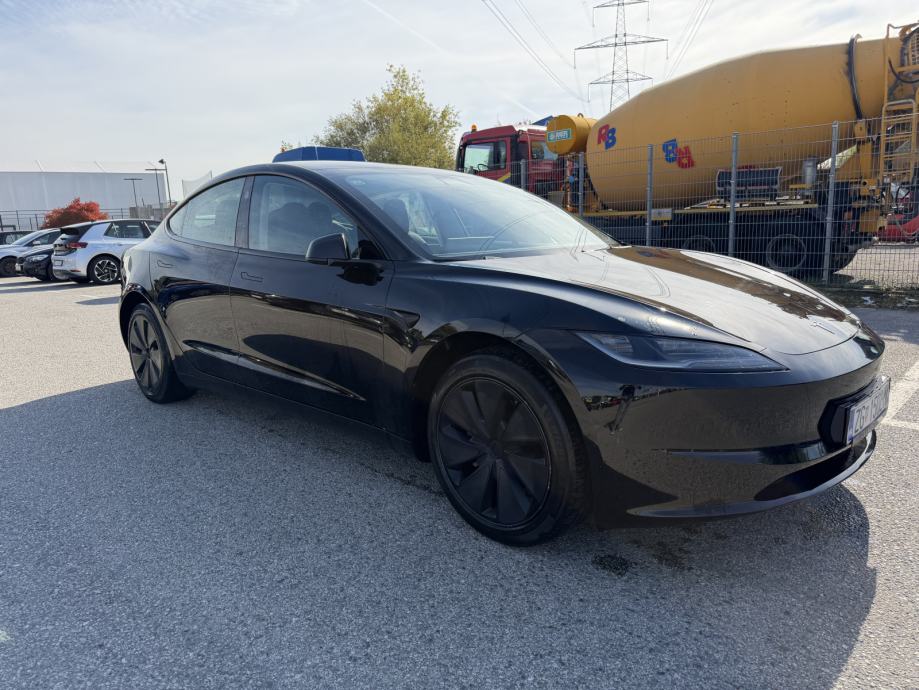 Tesla Model 3 RWD, Highland, Premium oprema, ODLIČAN!, fotografija 6