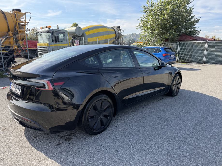 Tesla Model 3 RWD, Highland, Premium oprema, ODLIČAN!, fotografija 5