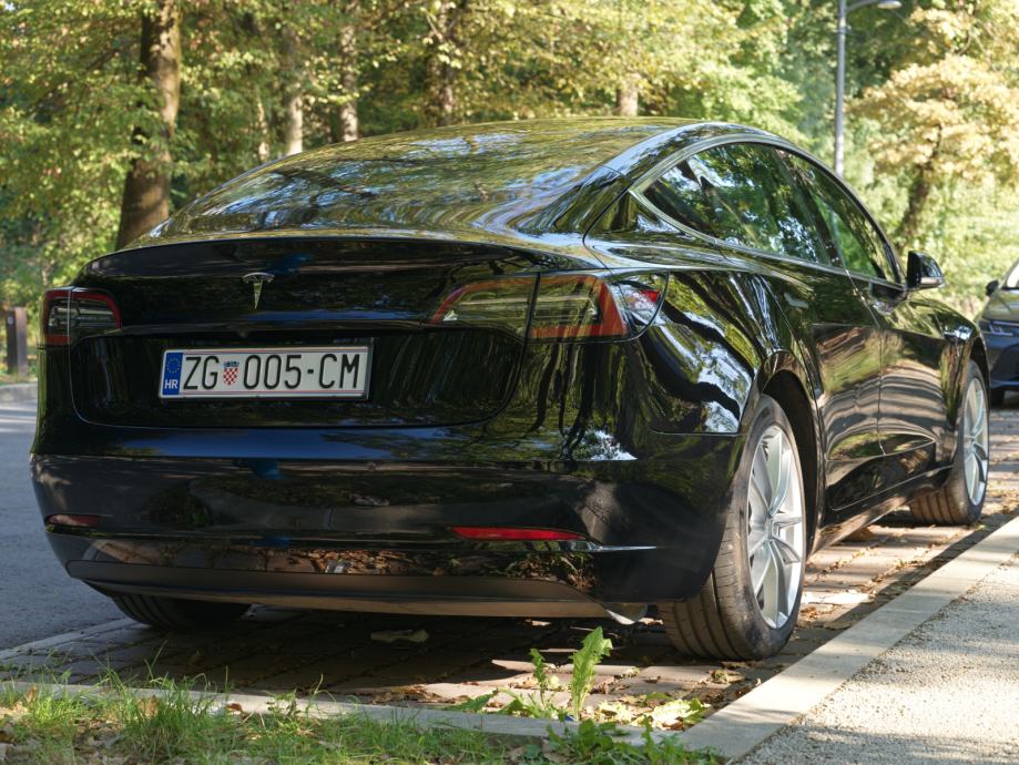 Tesla Model 3 SR+, fotografija 4