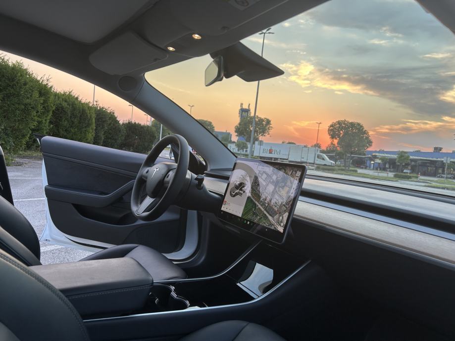 Tesla Model 3 SR+ autopilot FSD tvroničko jamstvo - zamjena, fotografija 10