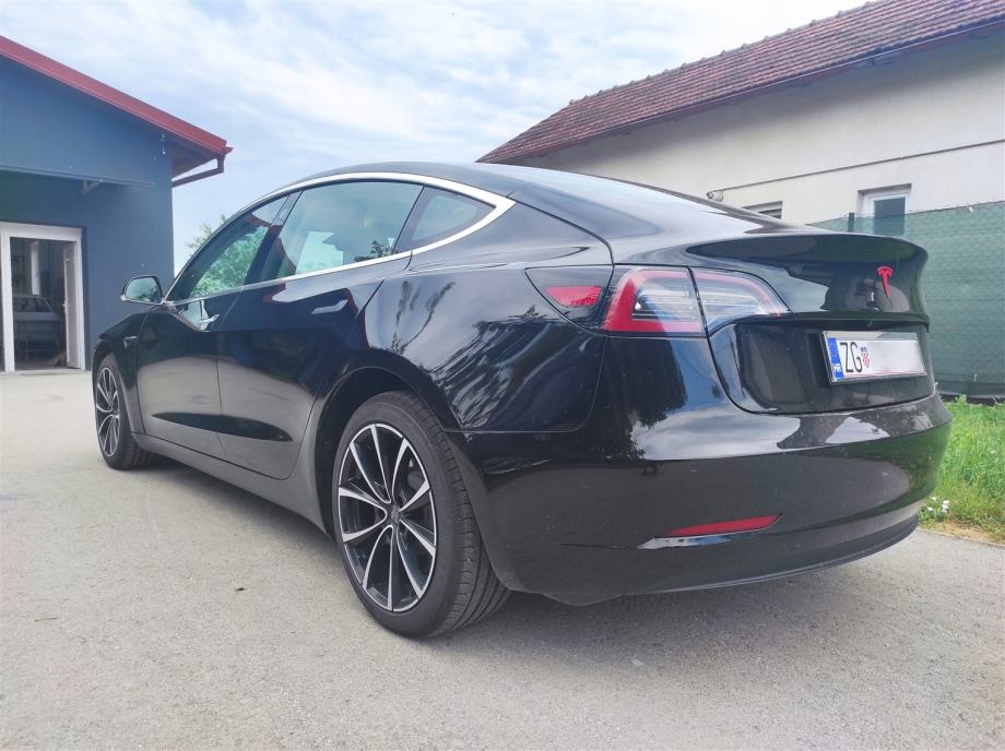 Tesla Model 3 SR Plus,2020,LFP
