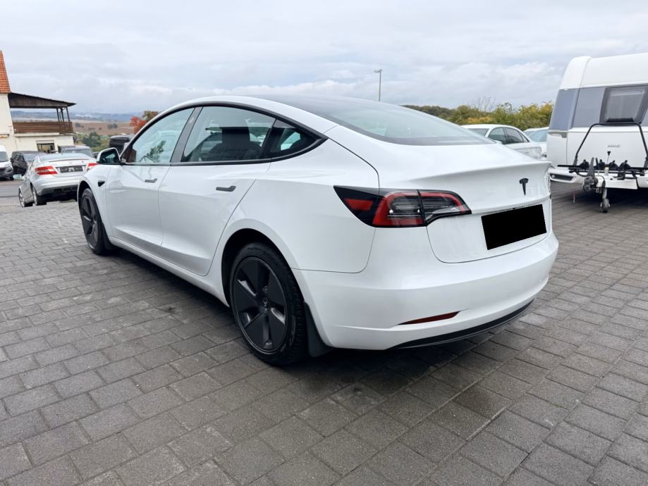 Tesla Model 3 SR, fotografija 8