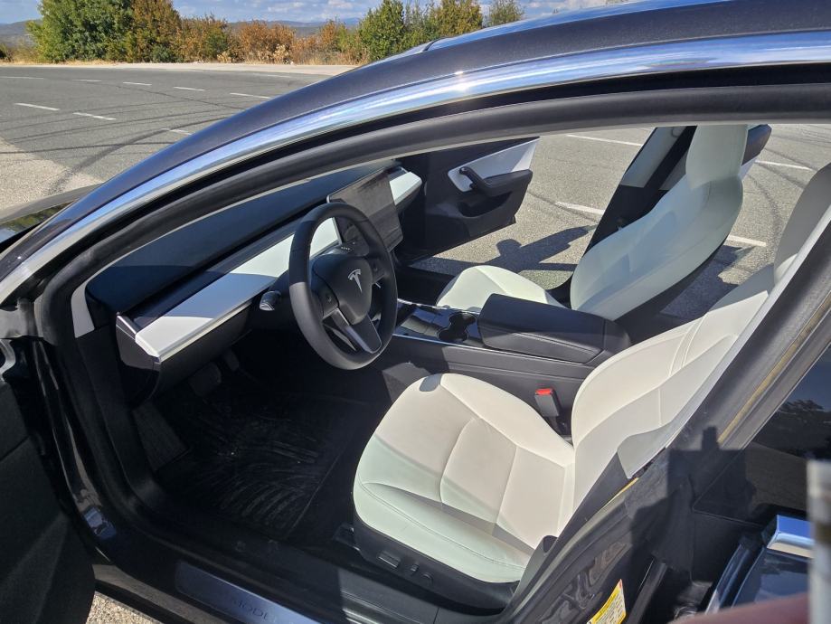 Tesla Model 3 Standard range plus, fotografija 19