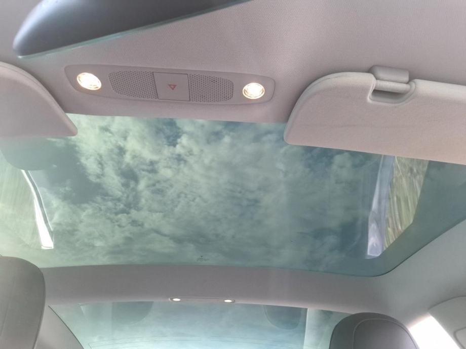 Tesla Model 3 Standard RWD plus do registracije 19950€, fotografija 8