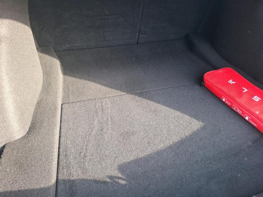 Tesla Model 3 Standard RWD plus do registracije 19950€, fotografija 14