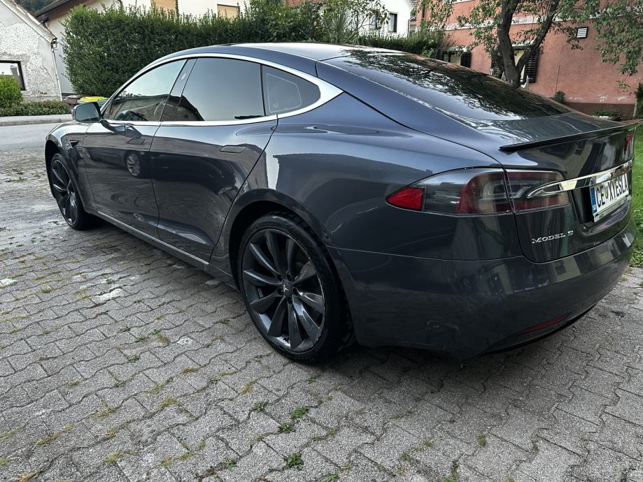 Tesla Model S S 75 FREE SUPERCHARGE, pogled izvana - slika 2