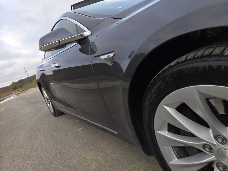 Tesla Model S 75 free supercharger+internet, fotografija 6