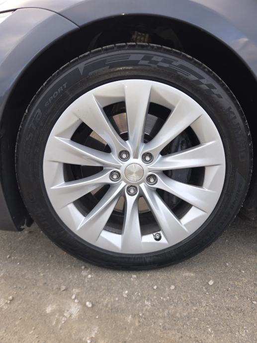 Tesla Model S 75 free supercharger+internet, fotografija 18