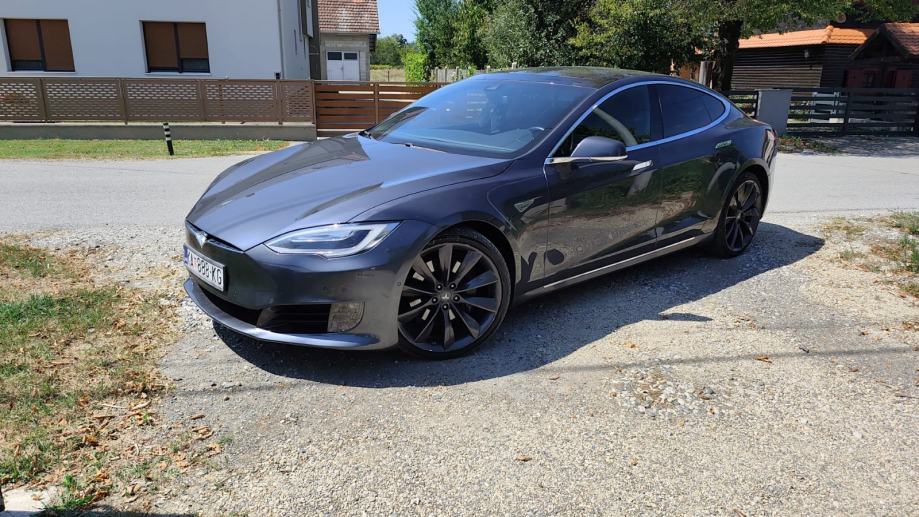 Tesla Model S 75 free supercharger+internet, fotografija 14