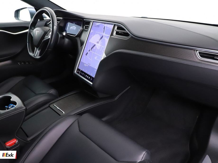Tesla Model S 75D, fotografija 11