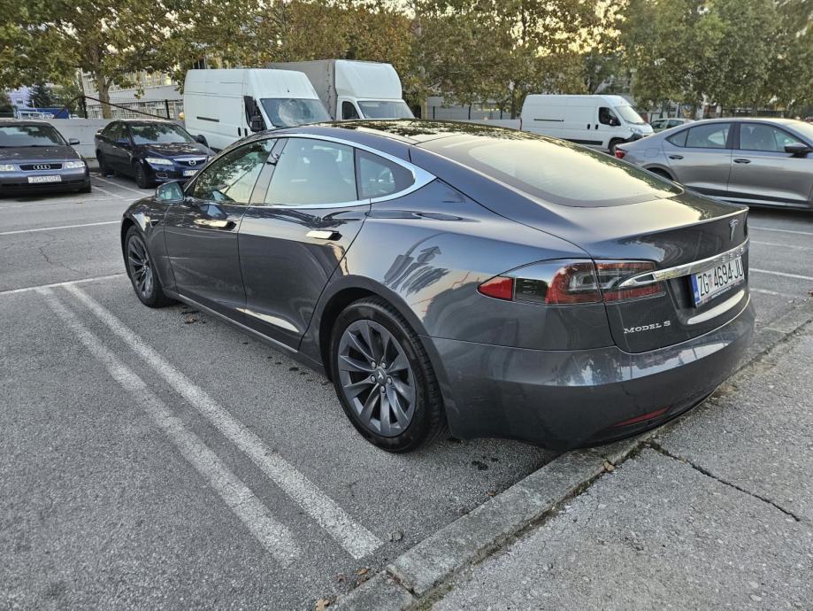 Tesla Model S 75D, pogled izvana - slika 3