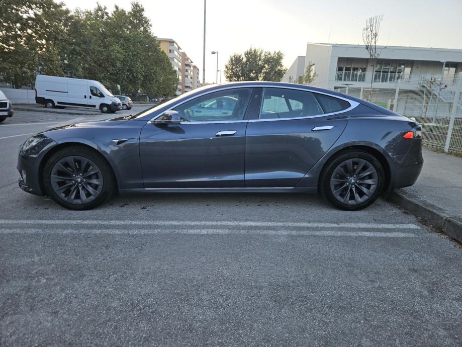 Tesla Model S 75D, pogled izvana - slika 5
