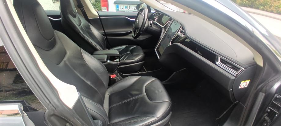 Tesla Model S S 85, fotografija 16