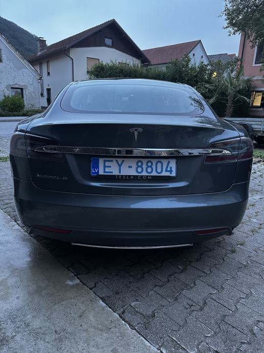 Tesla Model S S 85, pogled izvana - slika 2