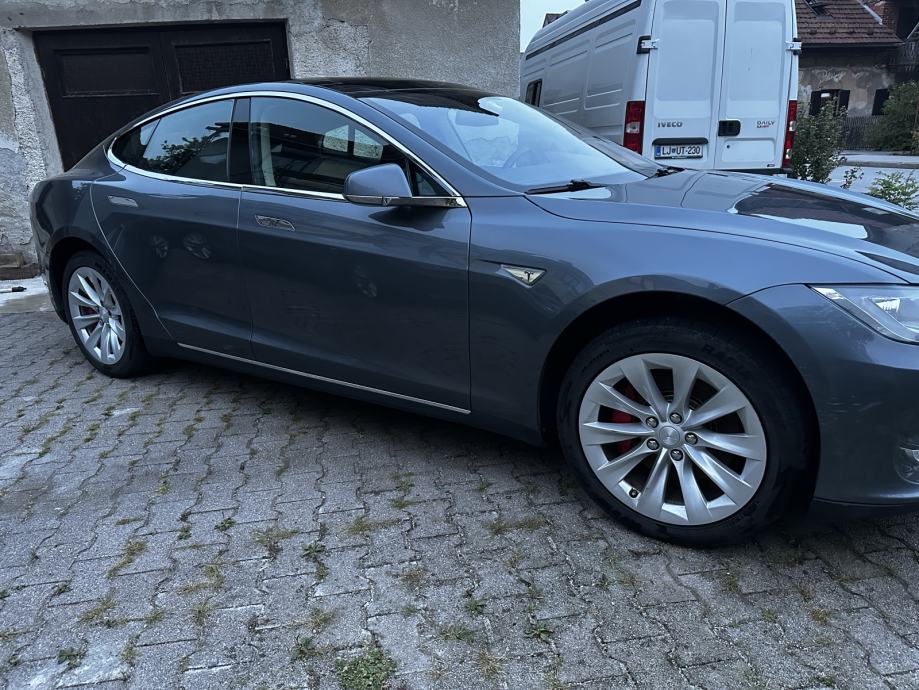 Tesla Model S S 85, fotografija 6