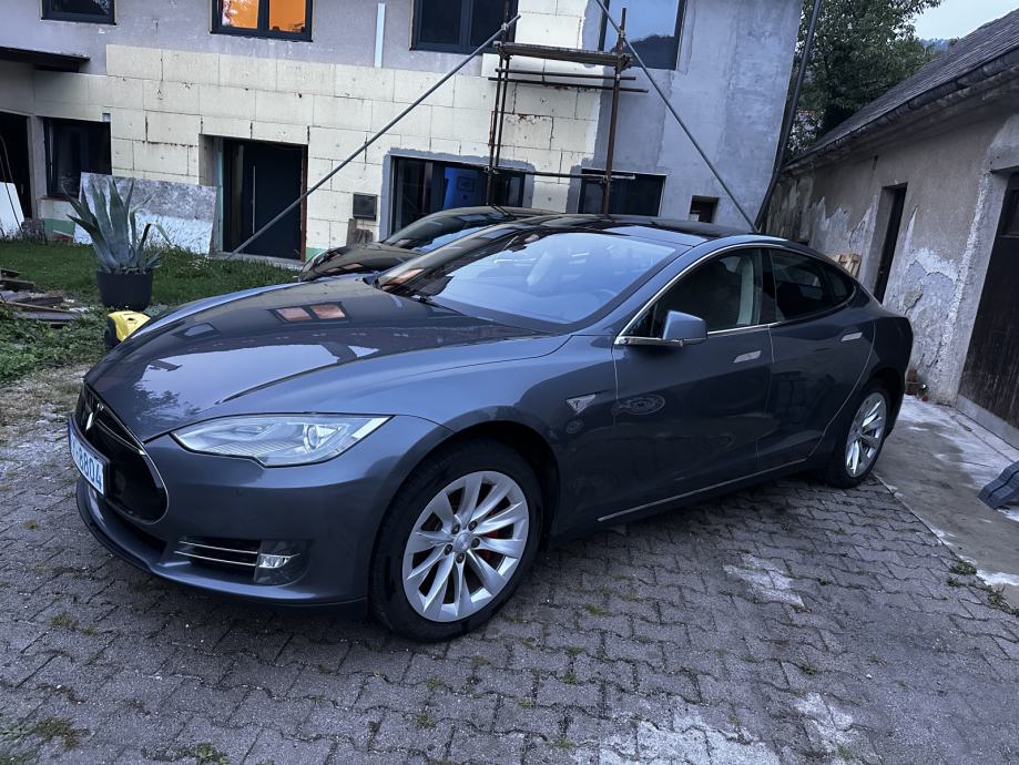 Tesla Model S S 85, pogled izvana - slika 3