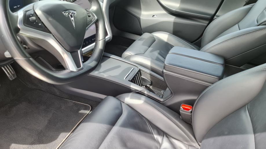 Tesla Model S el, fotografija 4
