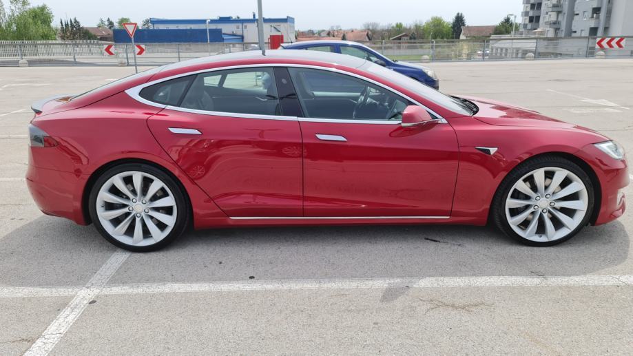 Tesla Model S el, fotografija 8