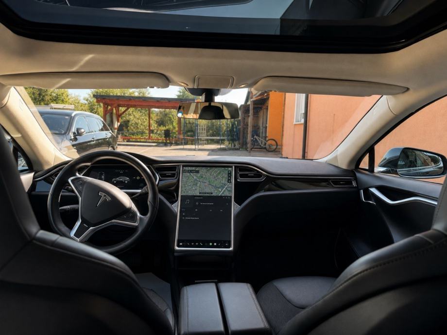 Tesla Model S S FREE SUPERCHARGE, fotografija 5