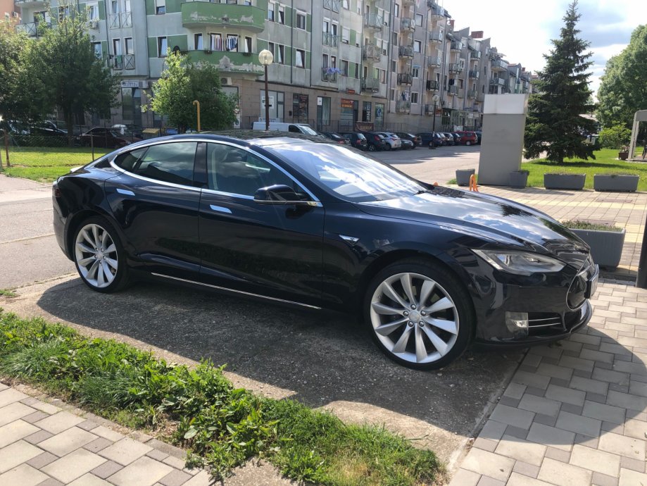 Tesla Model S P85 Performance! Besplatno punjenje!