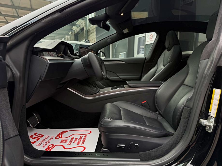 Tesla Model S, fotografija 9