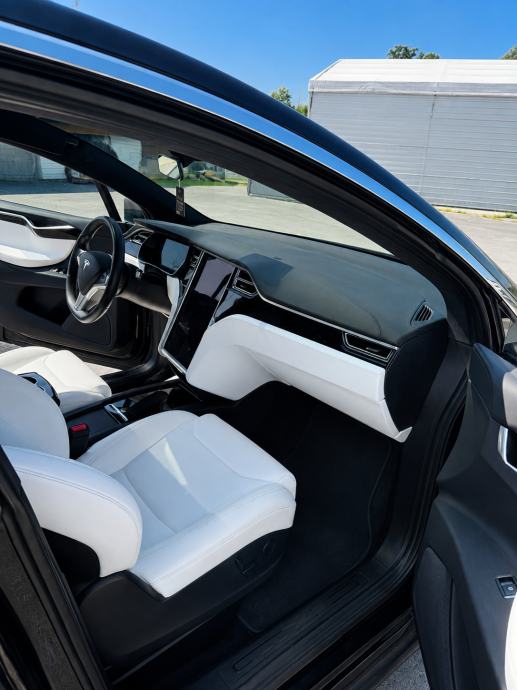 Tesla Model X X 75D, fotografija 7
