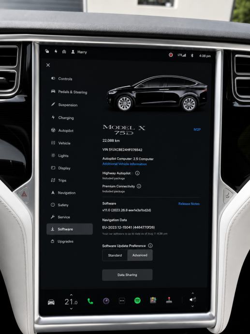 Tesla Model X X 75D, fotografija 11