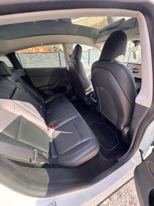 Tesla Model Y AWD 4x4 Long range Dual motor 17.200 KM Odlična oprema, fotografija 8