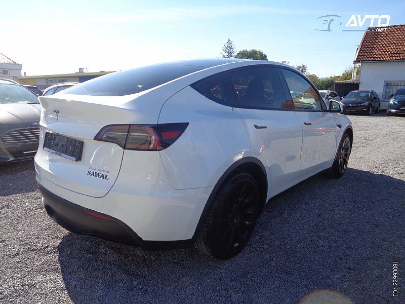 Tesla Model Y AWD LR automatik - SAMO 71.000 KILOMETROV, fotografija 3