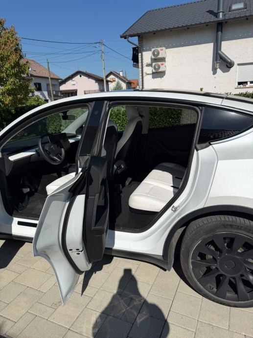 Tesla Model Y Long Range AWD / bijela koža / HW3 / 113.000 km, fotografija 3