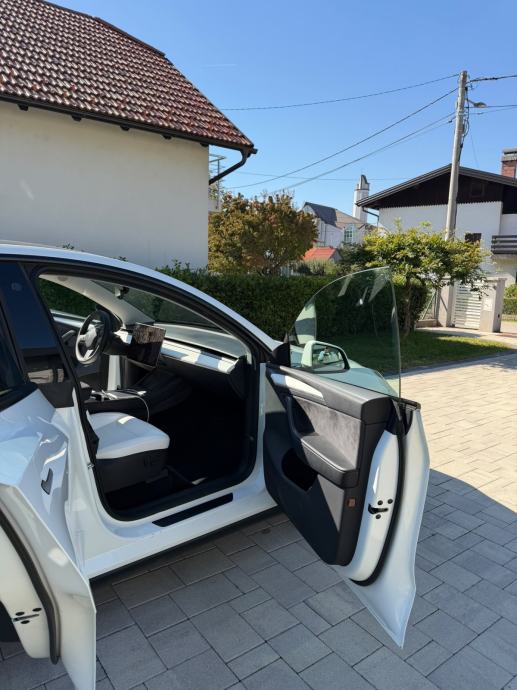 Tesla Model Y Long Range AWD / bijela koža / HW3 / 113.000 km, fotografija 5