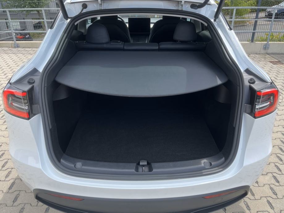 Tesla Model Y Long Range AWD, fotografija 8