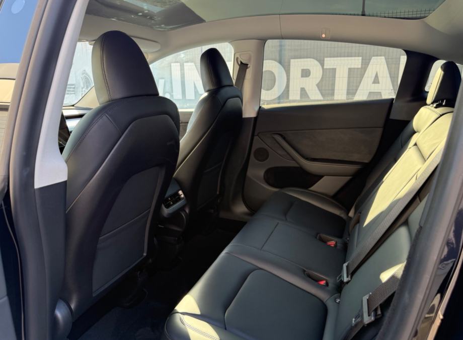 Tesla Model Y LONG RANGE DUAL MOTOR BLACK PACKET, fotografija 11