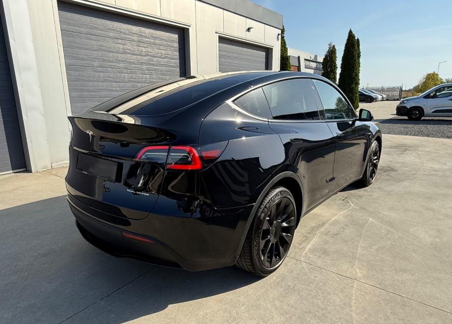 Tesla Model Y LONG RANGE DUAL MOTOR BLACK PACKET, fotografija 4
