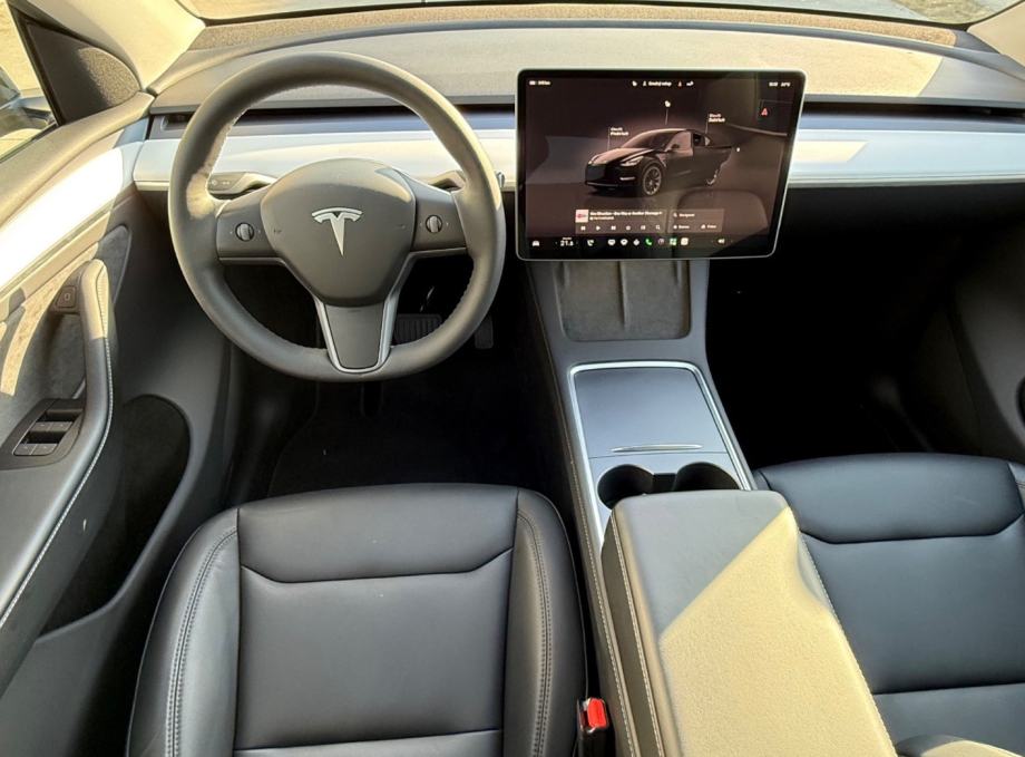Tesla Model Y LONG RANGE DUAL MOTOR BLACK PACKET, fotografija 9