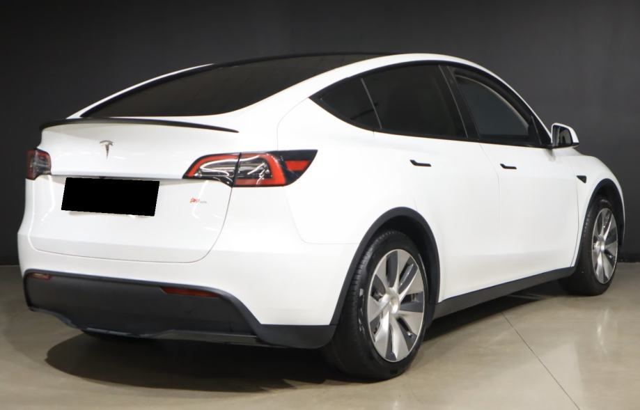Tesla Model Y, fotografija 3