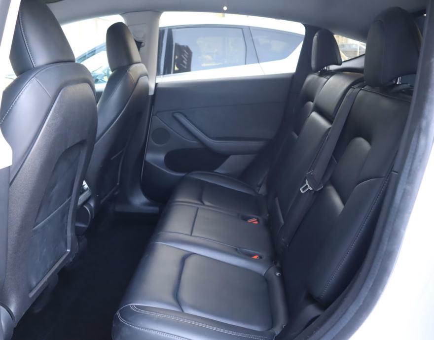 Tesla Model Y, fotografija 14