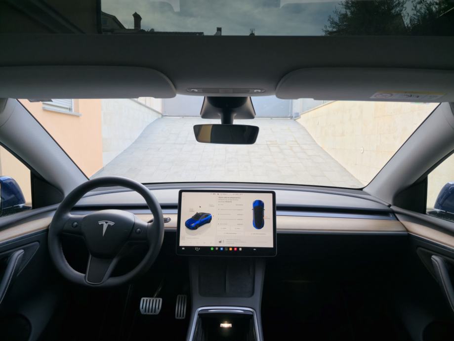 Tesla Model Y Performance Dual Motor AWD automatik, fotografija 10