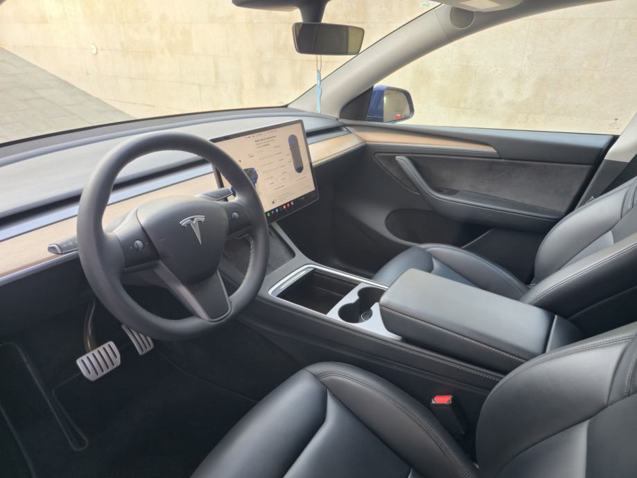 Tesla Model Y Performance Dual Motor AWD automatik, fotografija 5