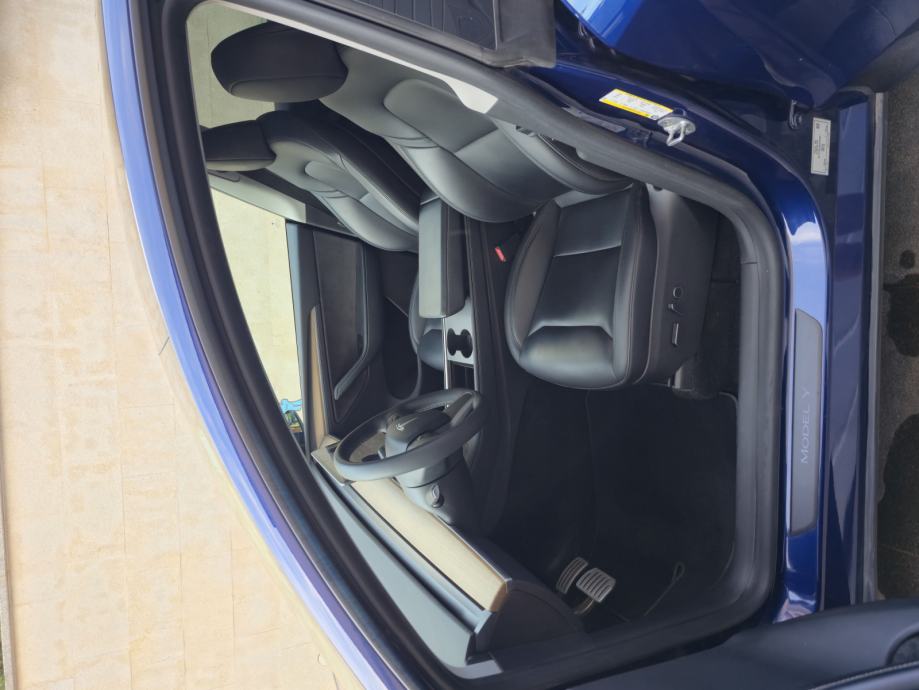 Tesla Model Y Performance Dual Motor AWD automatik, fotografija 6