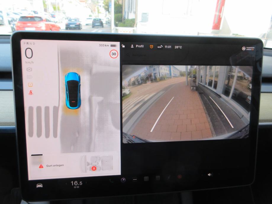 Tesla Model Y RWD, fotografija 16