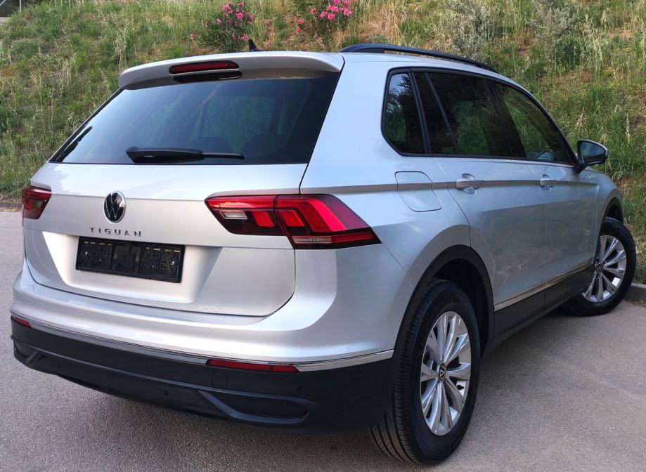 TIGUAN 2.0 TDI DSG*LIFE*NAVI*KAMERA*LED*P.PILOT*ACC*NOVE GUME*SERVISNA, fotografija 13