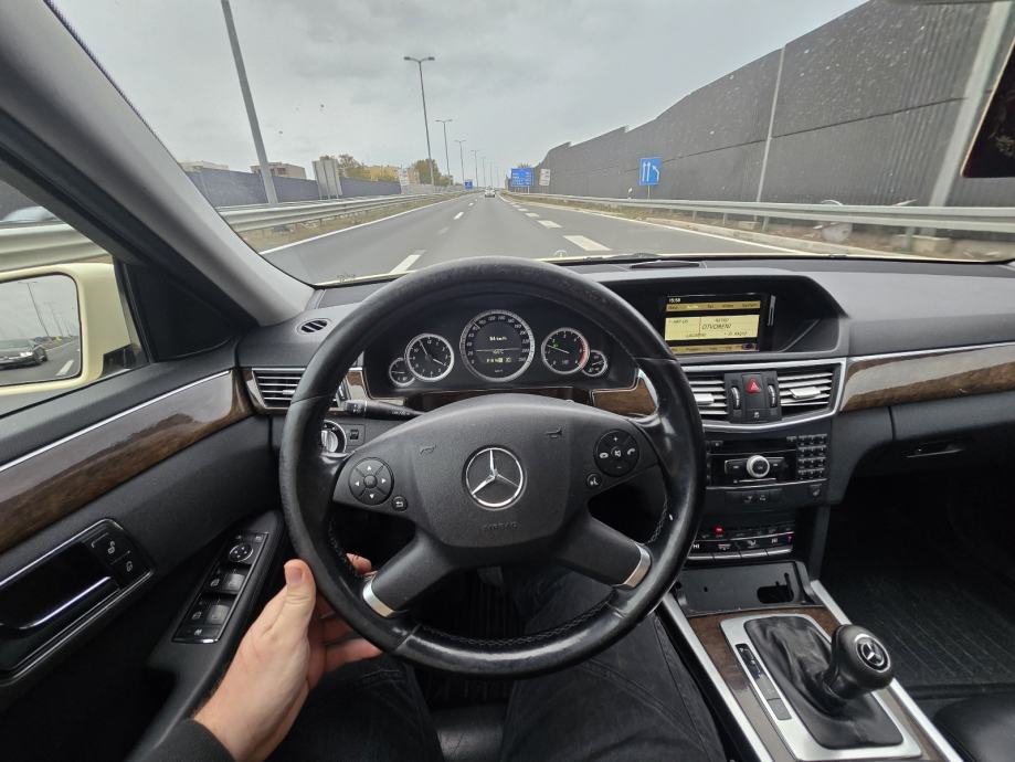 Mercedes E klasa 2010, pogled izvana - slika 5