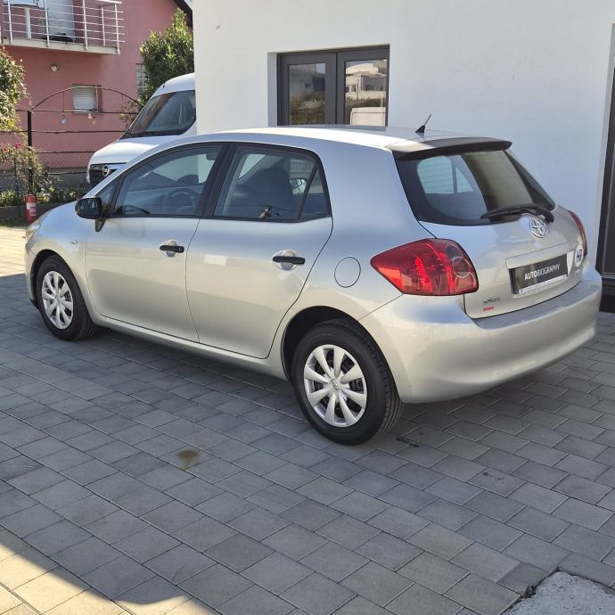 Toyota Auris 1,4 VVT-i benzinac● HR auto ● 159.ooo km, fotografija 3