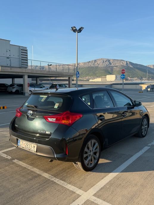 Toyota Auris 1,8 HSD automatik, fotografija 3