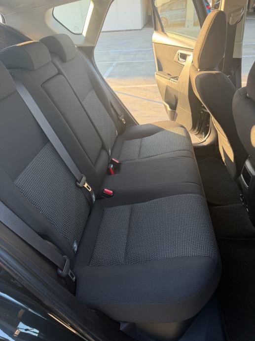Toyota Auris 1,8 HSD automatik, fotografija 9