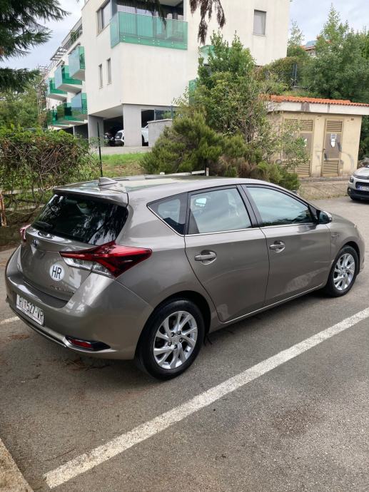 Toyota Auris 1,8 HSD HYBRID, fotografija 11